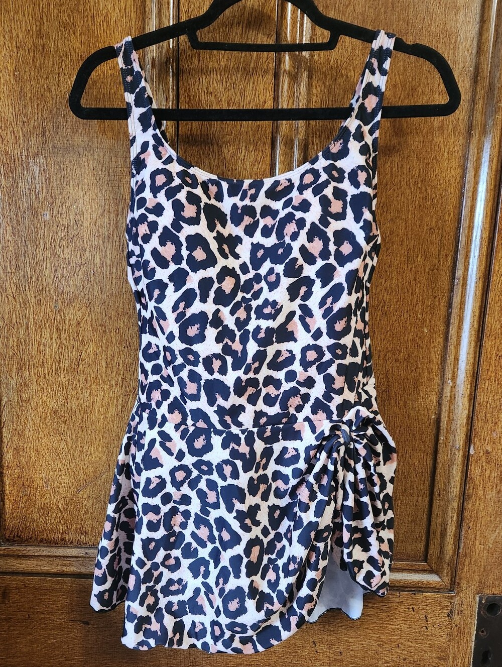 Pretty One-Piece Bathing Suit With Skirt